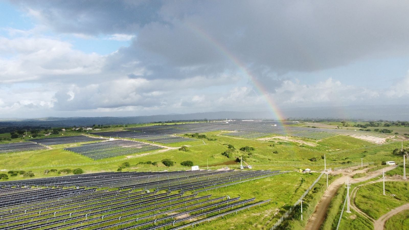 Área de energia solar e paisagem ambiental